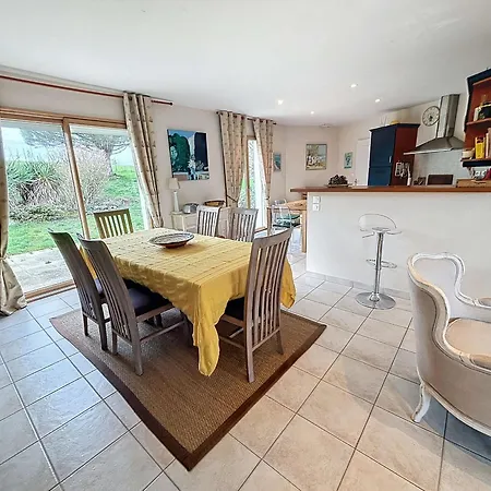 Contemporaine: Terrasse, Jardin Clos, 4 Chambres, Proche Et Attractions - Fr-1-361-74 Holiday home