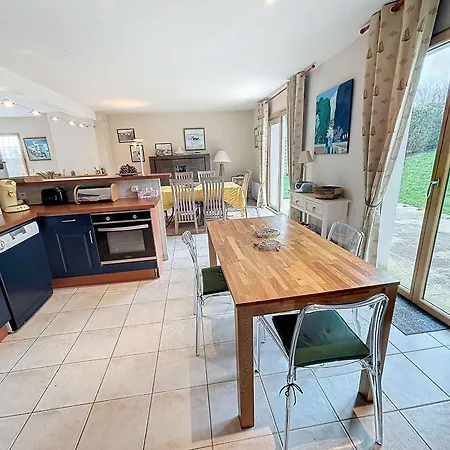 Nyaraló Contemporaine: Terrasse, Jardin Clos, 4 Chambres, Proche Et Attractions - Fr-1-361-74