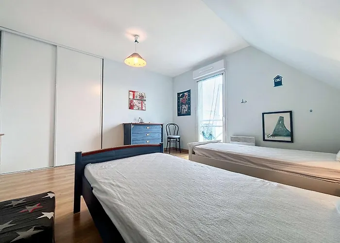 Contemporaine: Terrasse, Jardin Clos, 4 Chambres, Proche Et Attractions - Fr-1-361-74