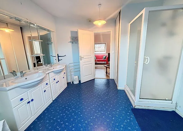 Holiday home Contemporaine: Terrasse, Jardin Clos, 4 Chambres, Proche Et Attractions - Fr-1-361-74