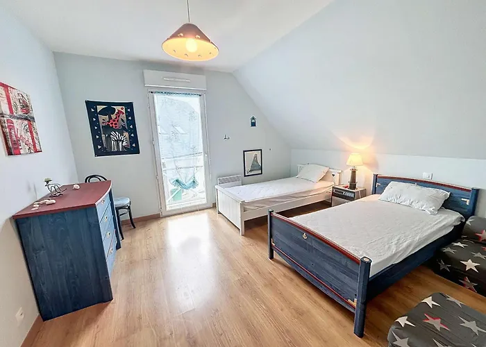 Holiday home Contemporaine: Terrasse, Jardin Clos, 4 Chambres, Proche Et Attractions - Fr-1-361-74